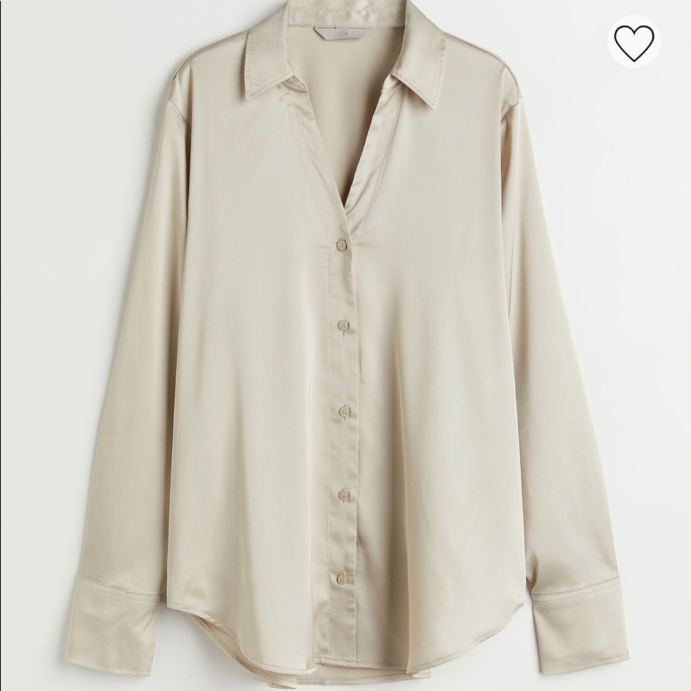 *New with tags* H&M v neck satin blouse button down shirt